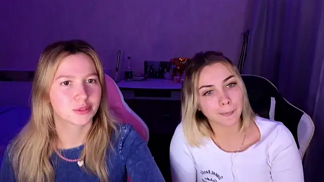 stefany and bettany online show from December 2025 07:41:01 PM