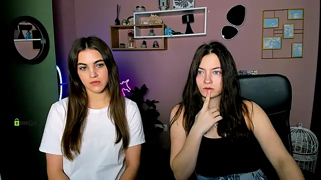 Snapshot of lina_fox12 chatting on March 2026 07:02:02 AM lina fox12 online show from March 2026 07:02:02 AM