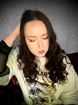 BambiGlow online show from October 2025 07:15:01 AM