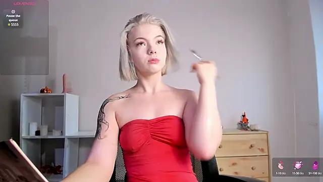 MelinMonro online show from November 2025 03:16:02 AM