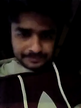 puneriboy32 online show from November 2025 04:18:02 PM