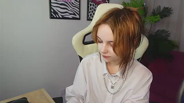 Snapshot of Staymonica chatting on January 2026 02:22:02 PM Staymonica online show from January 2026 02:22:02 PM