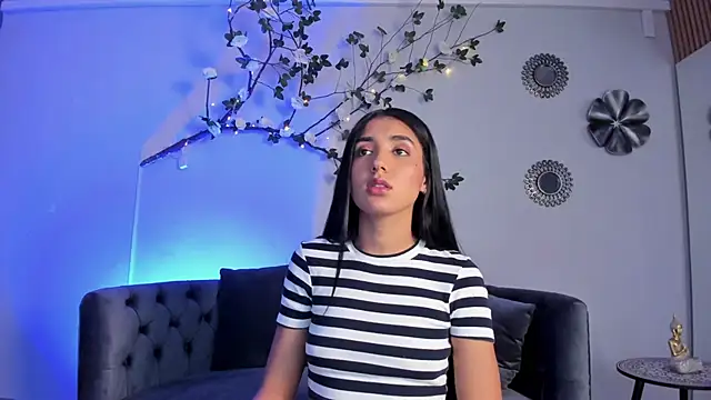 Snapshot of cloe_taylor__ chatting on November 2025 08:10:01 PM cloe taylor online show from November 2025 08:10:01 PM