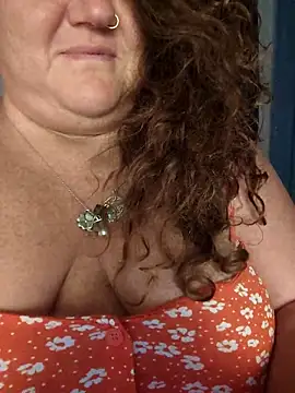 Snapshot of Partenope chatting on October 2025 01:59:01 AM Partenope online show from October 2025 01:59:01 AM