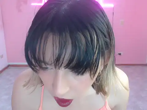 Snapshot of cristal_hills_19 chatting on November 2025 08:08:01 PM cristal hills 19 online show from November 2025 08:08:01 PM