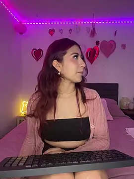 Snapshot of saramooon chatting on February 2026 02:24:01 PM saramooon online show from February 2026 02:24:01 PM