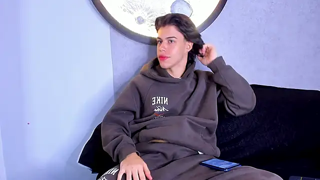 Lucian grey online show from October 2025 04:48:02 AM