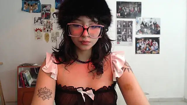 Lia Carter  online show from May 2026 11:35:01 PM
