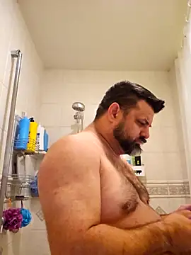 Snapshot of Roddog18 chatting on November 2025 02:06:01 PM Roddog18 online show from November 2025 02:06:01 PM