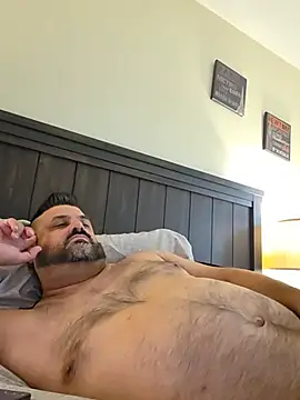 Roddog18 online show from July 2026 01:29:02 PM