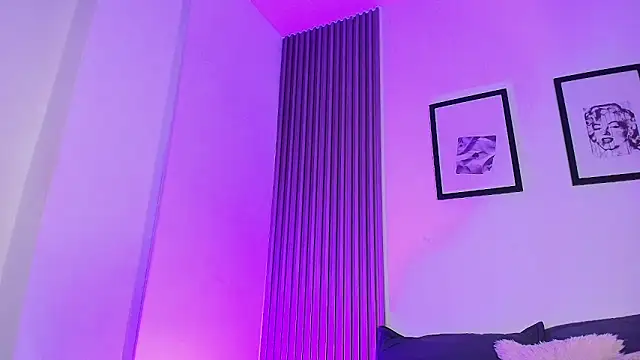 Nikolbrice online show from March 2026 07:08:02 PM