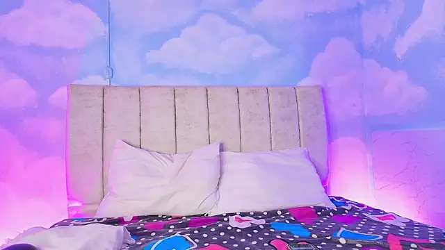 Nikolbrice online show from March 2026 02:02:02 AM