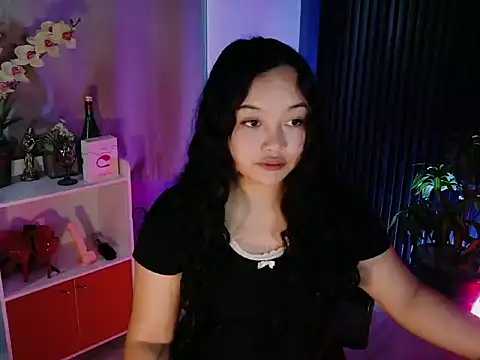 UrFavouriteCravings online show from February 2026 02:16:01 AM