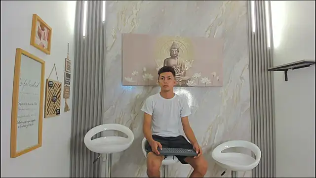 Snapshot of VERY_HOT_GUYS chatting on January 2026 02:32:02 PM VERY HOT GUYS online show from January 2026 02:32:02 PM