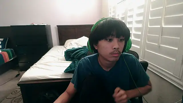 Snapshot of youngasianboy2007 chatting on December 2025 08:47:02 PM youngasianboy2007 online show from December 2025 08:47:02 PM