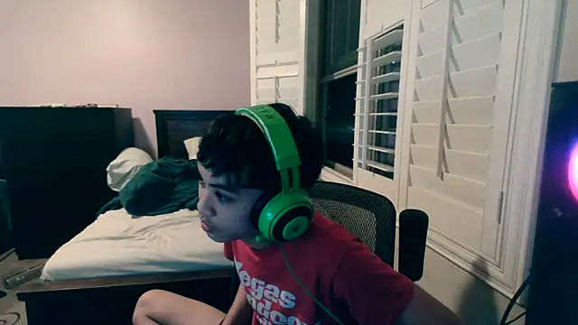 Snapshot of youngasianboy2007 chatting on February 2026 08:29:02 AM youngasianboy2007 online show from February 2026 08:29:02 AM