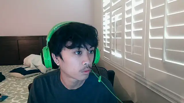 Snapshot of youngasianboy2007 chatting on April 2026 05:07:02 PM youngasianboy2007 online show from April 2026 05:07:02 PM