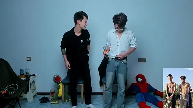 Cate-boy online show from October 2025 12:39:02 PM