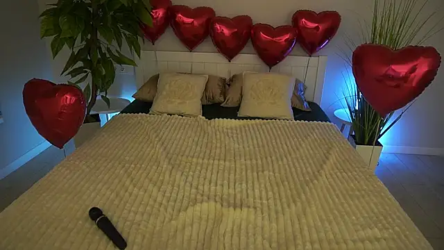 Snapshot of IsabelleDiorr chatting on February 2026 08:26:02 PM IsabelleDiorr online show from February 2026 08:26:02 PM