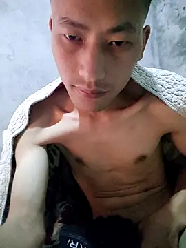 Snapshot of Uh-em95 chatting on October 2025 03:55:02 PM Uh-em95 online show from October 2025 03:55:02 PM