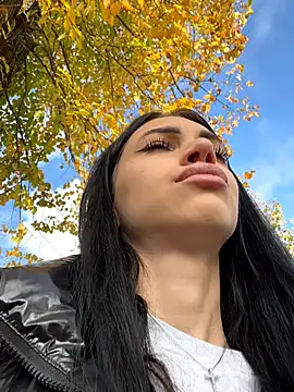 Snapshot of ilariea_girl chatting on October 2025 07:19:01 AM ilariea girl online show from October 2025 07:19:01 AM