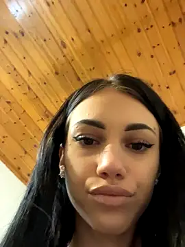 Snapshot of ilariea_girl chatting on October 2025 01:23:02 PM ilariea girl online show from October 2025 01:23:02 PM