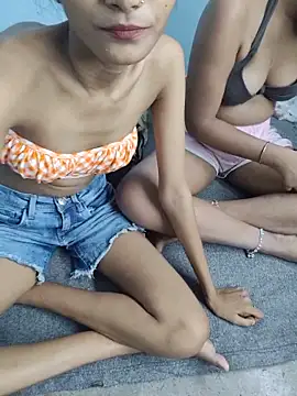 Unique girls90 online show from May 2026 12:43:02 PM