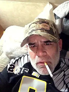 Snapshot of DeeBestEver chatting on January 2026 09:55:02 AM DeeBestEver online show from January 2026 09:55:02 AM