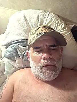 Snapshot of DeeBestEver chatting on January 2026 06:13:01 PM DeeBestEver online show from January 2026 06:13:01 PM