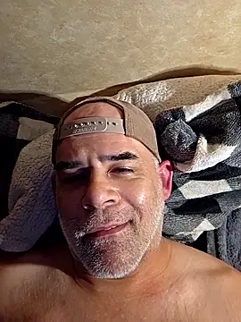 Snapshot of DeeBestEver chatting on February 2026 05:05:02 PM DeeBestEver online show from February 2026 05:05:02 PM