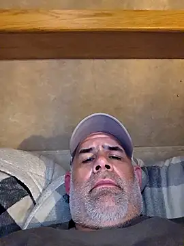 Snapshot of DeeBestEver chatting on June 2026 05:51:01 PM DeeBestEver online show from June 2026 05:51:01 PM