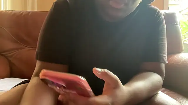 Snapshot of nanaisbackk chatting on December 2025 08:30:01 AM nanaisbackk online show from December 2025 08:30:01 AM