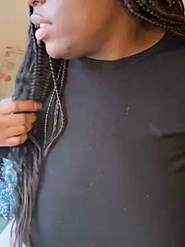 Snapshot of nanaisbackk chatting on January 2026 01:48:02 PM nanaisbackk online show from January 2026 01:48:02 PM