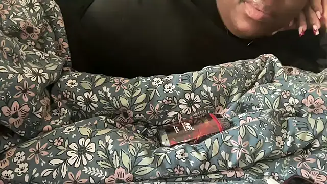 Snapshot of nanaisbackk chatting on February 2026 12:13:02 PM nanaisbackk online show from February 2026 12:13:02 PM