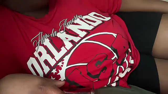 Snapshot of nanaisbackk chatting on March 2026 05:18:02 PM nanaisbackk online show from March 2026 05:18:02 PM