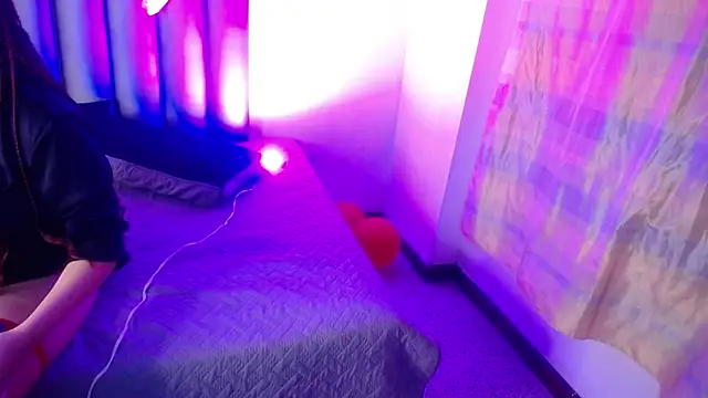 Snapshot of juliana-97 chatting on October 2025 04:29:02 AM juliana-97 online show from October 2025 04:29:02 AM