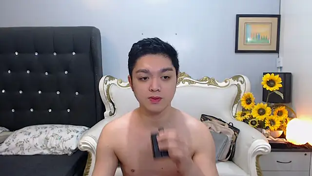 JayKarLo online show from October 2025 02:15:02 PM