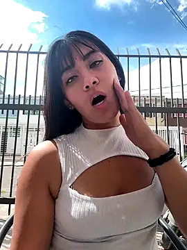 LunaMartinez Pink online show from October 2025 07:12:02 PM