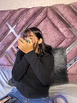 LunaMartinez Pink online show from October 2025 12:41:02 PM