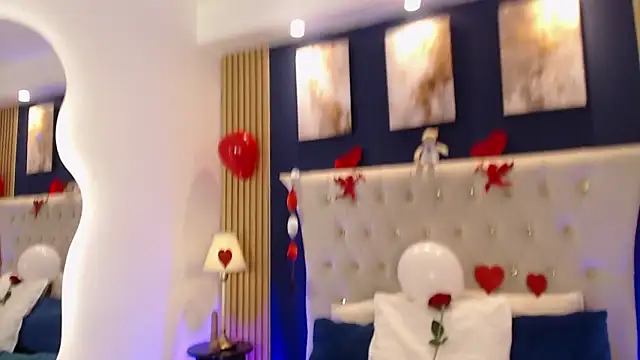 Snapshot of GloryShine chatting on February 2026 12:57:01 PM GloryShine online show from February 2026 12:57:01 PM