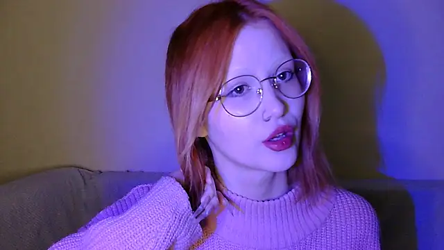 Nyra Thira online show from October 2025 12:21:02 AM