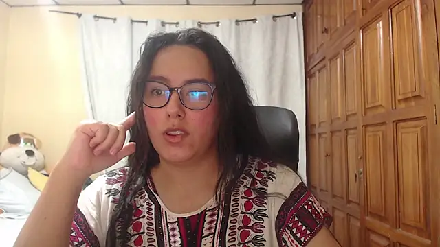 Venus cat  online show from April 2026 03:37:01 AM