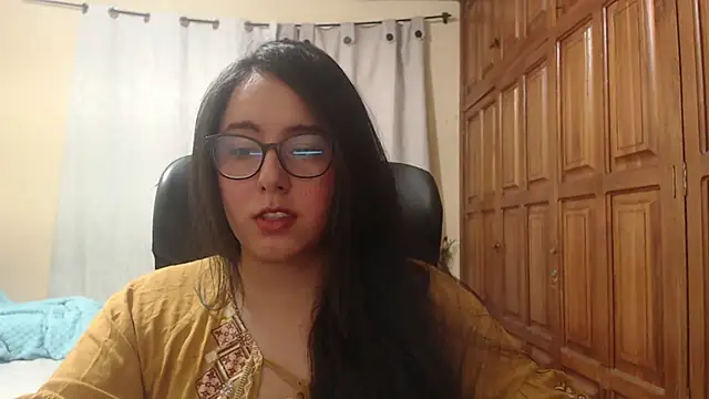 Venus cat  online show from June 2026 09:17:01 PM