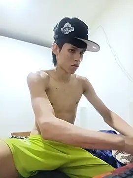 mazo18 online show from April 2026 11:22:02 PM
