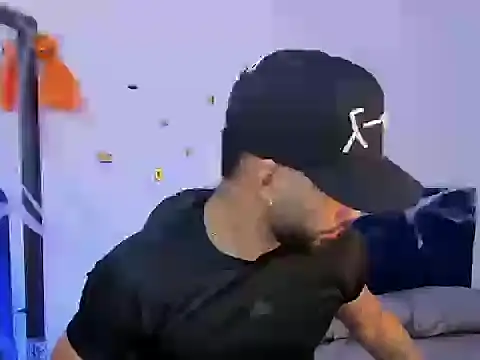 Snapshot of theo_sky1 chatting on October 2025 02:21:02 PM theo sky1 online show from October 2025 02:21:02 PM