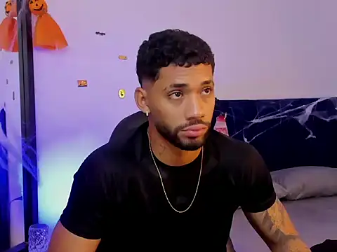 Snapshot of theo_sky1 chatting on October 2025 02:18:01 PM theo sky1 online show from October 2025 02:18:01 PM