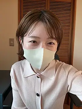 momo yuipu online show from October 2025 01:58:02 AM