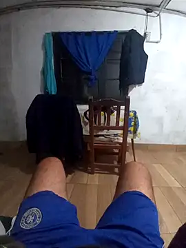 Snapshot of Eltorta214 chatting on April 2026 11:16:01 PM Eltorta214 online show from April 2026 11:16:01 PM