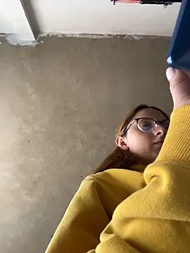 imariahot online show from November 2025 02:06:01 PM