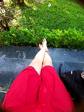 Snapshot of Zun_121 chatting on October 2025 12:28:02 AM Zun 121 online show from October 2025 12:28:02 AM